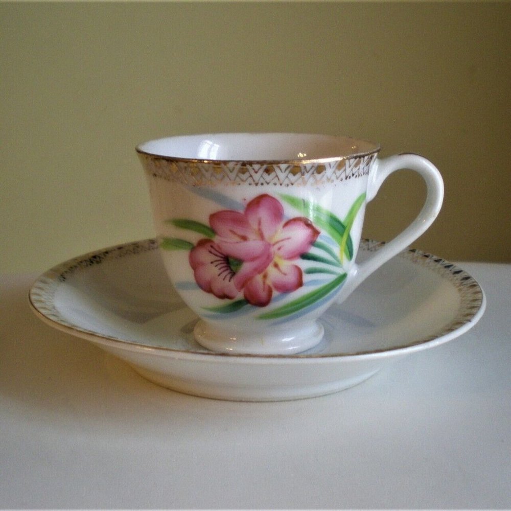Antique Merit Occupied Japan Lily Flower Bone China Tea Coffee Cup And Saucer